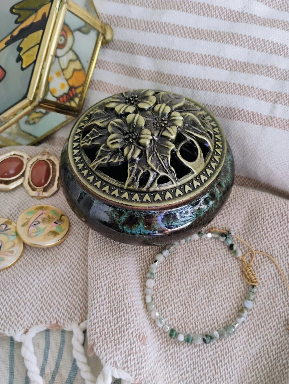 Vintage, Jewelry Lidded Trinket Box, Floral